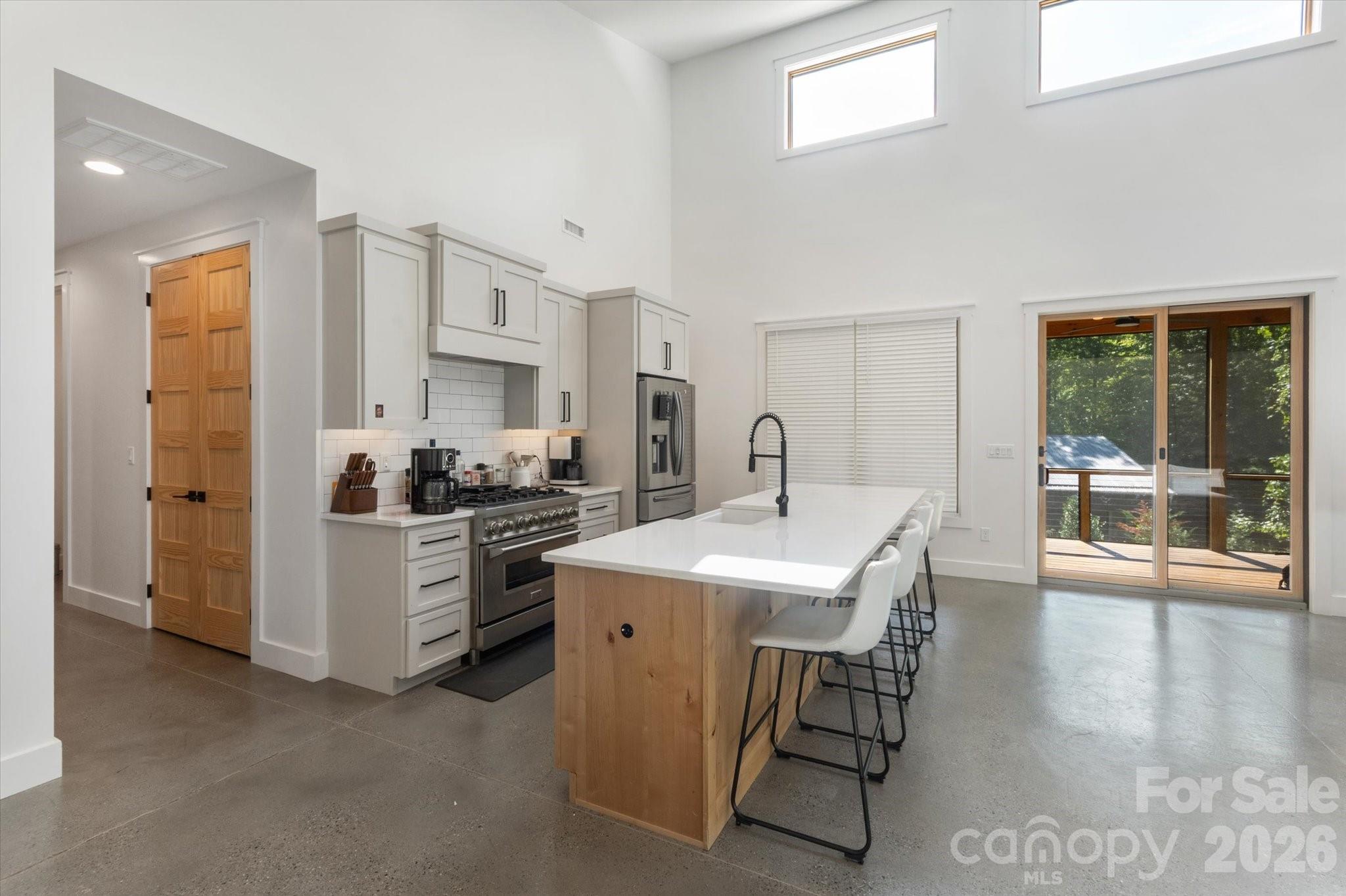 13 Small Creek Property Photo 7