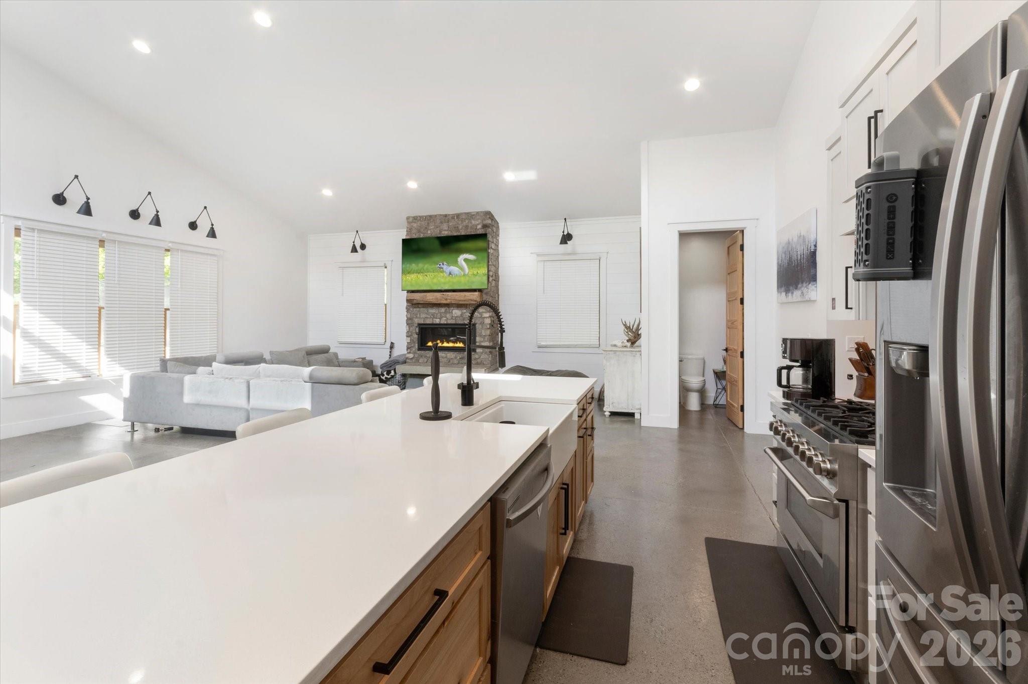 13 Small Creek Property Photo 8