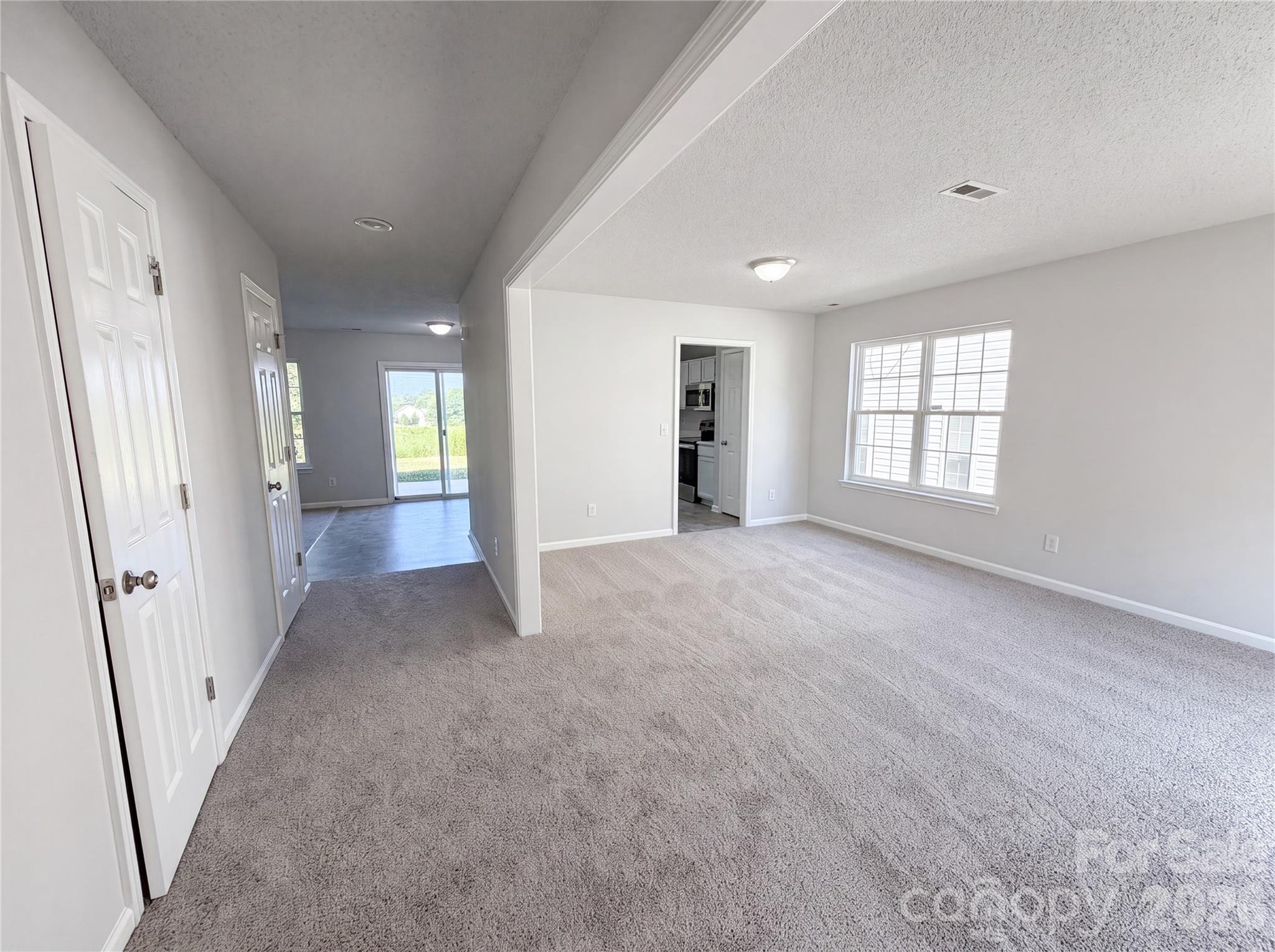 10319 Covingtonwood Drive Property Photo 7