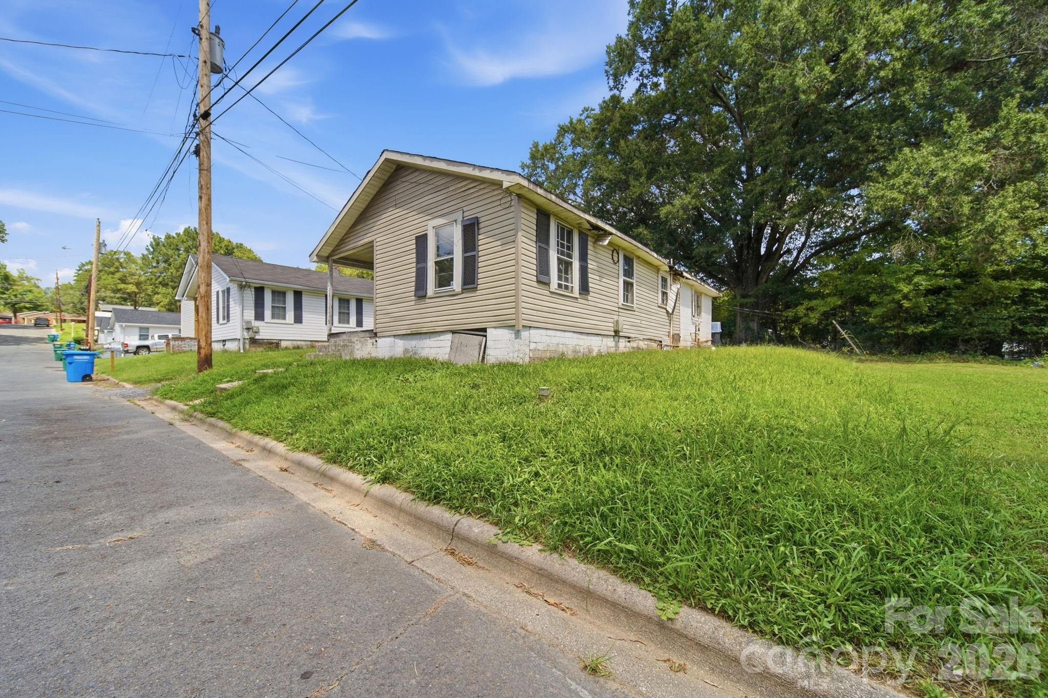 439 Richardson Street Property Photo 2