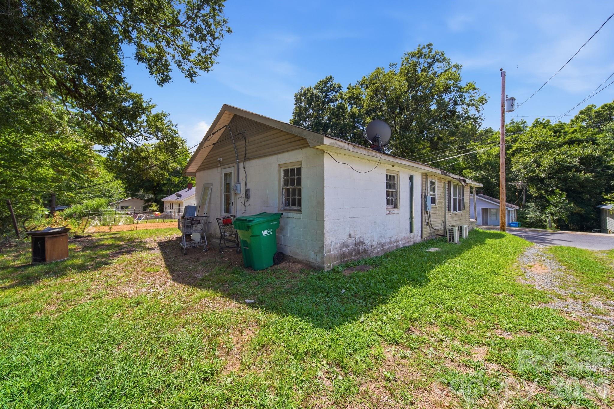 439 Richardson Street Property Photo 4