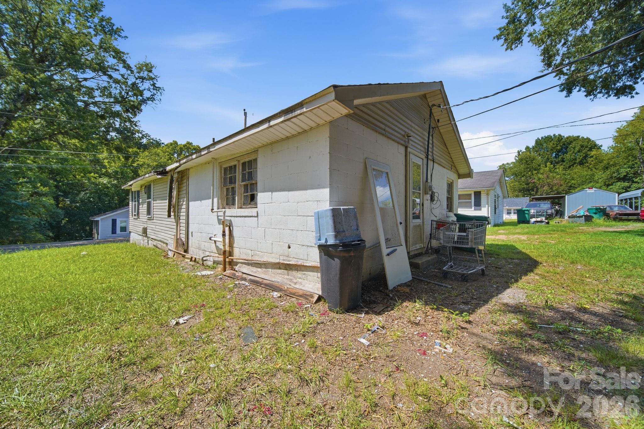 439 Richardson Street Property Photo 6
