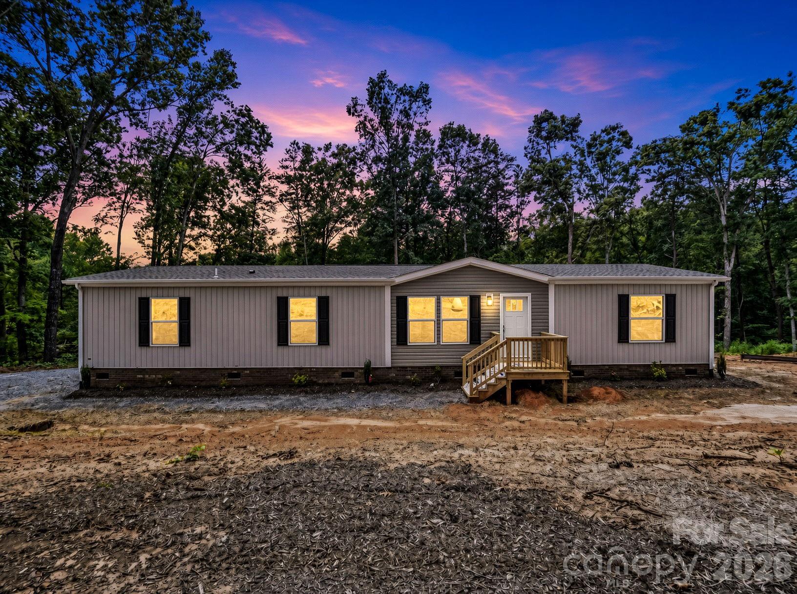 2617 Hudlow Road Property Photo 1