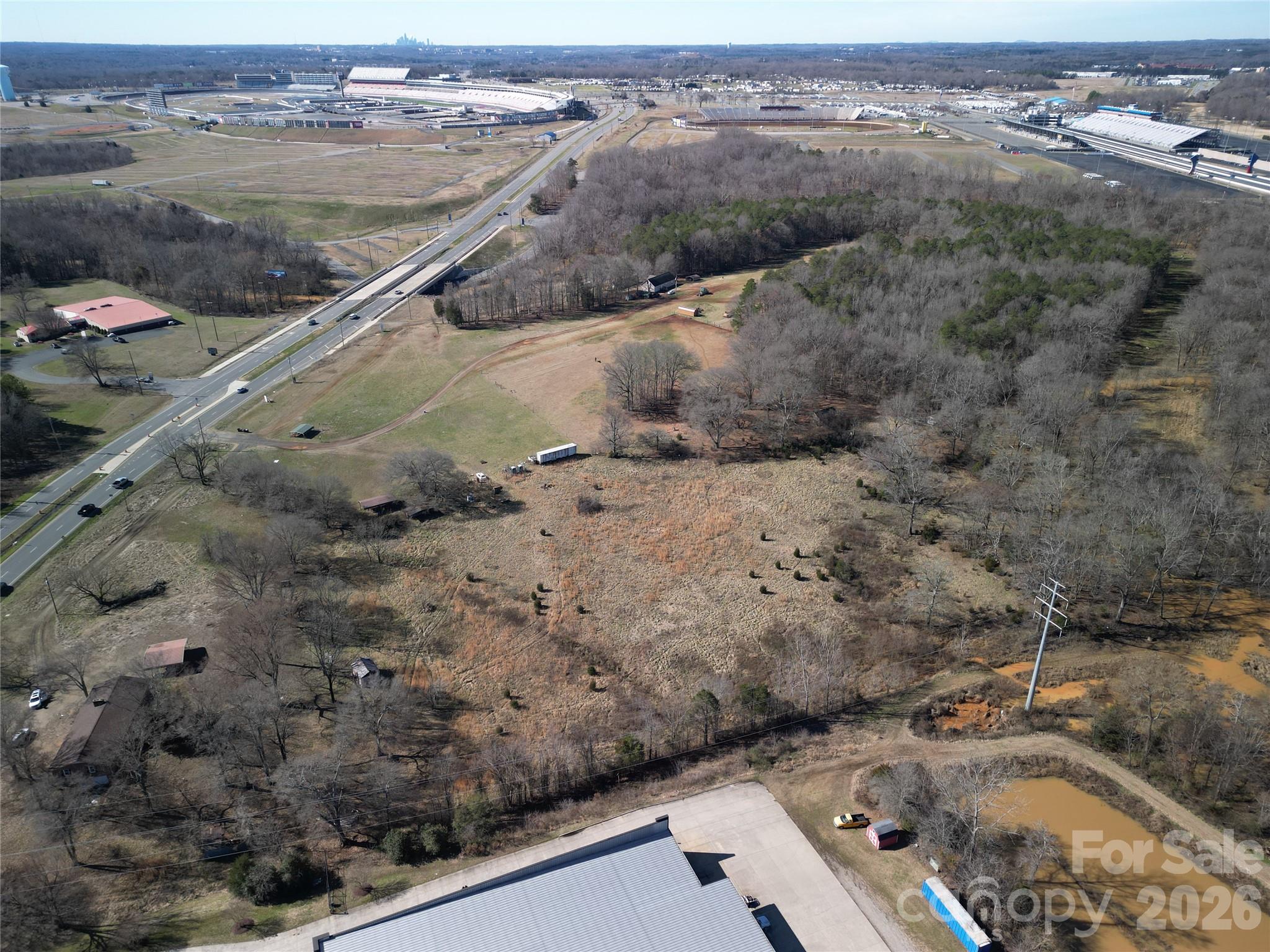 4320 Concord Parkway Property Photo 6