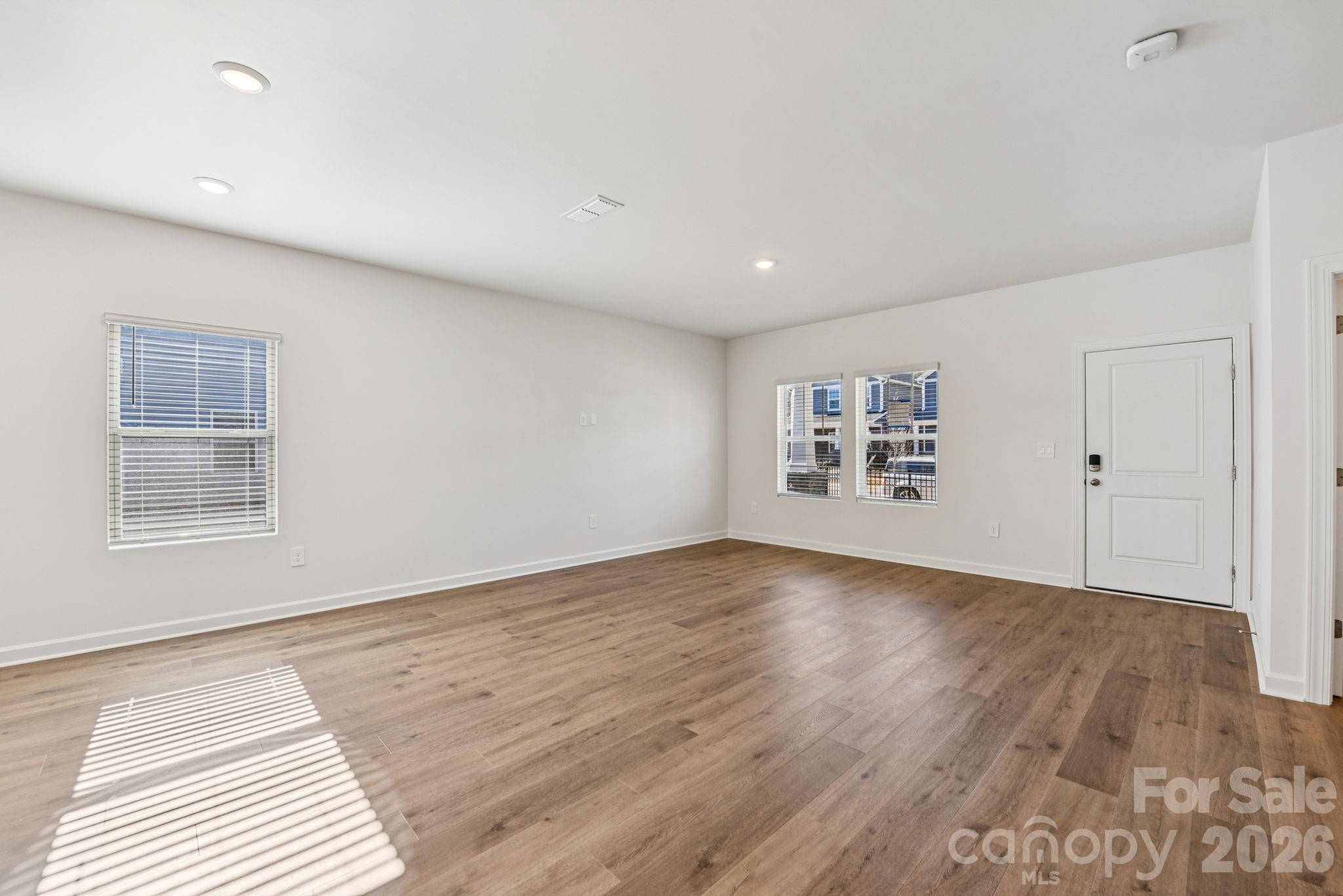 7280 Yardley Street Property Photo 7