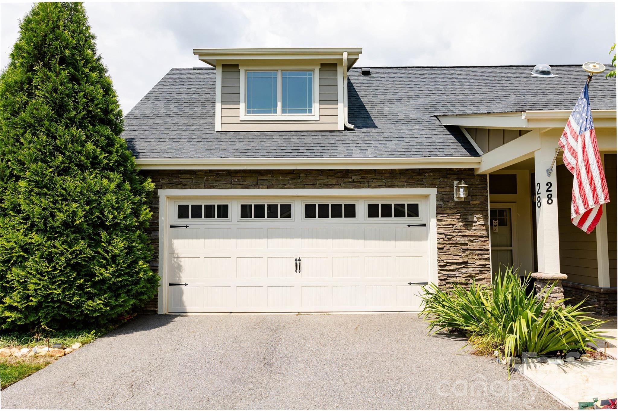 28 Westfield Way Property Photo 3