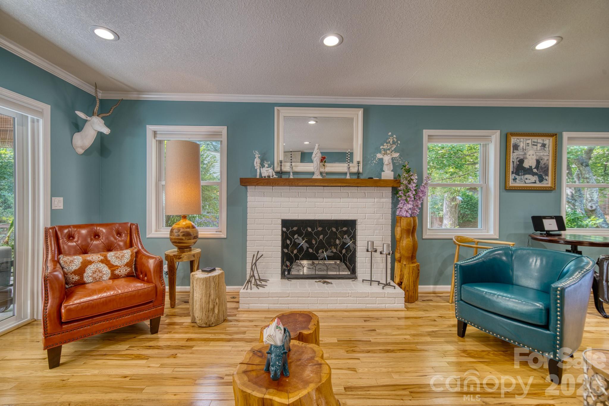 130 Exeter Court Property Photo 1