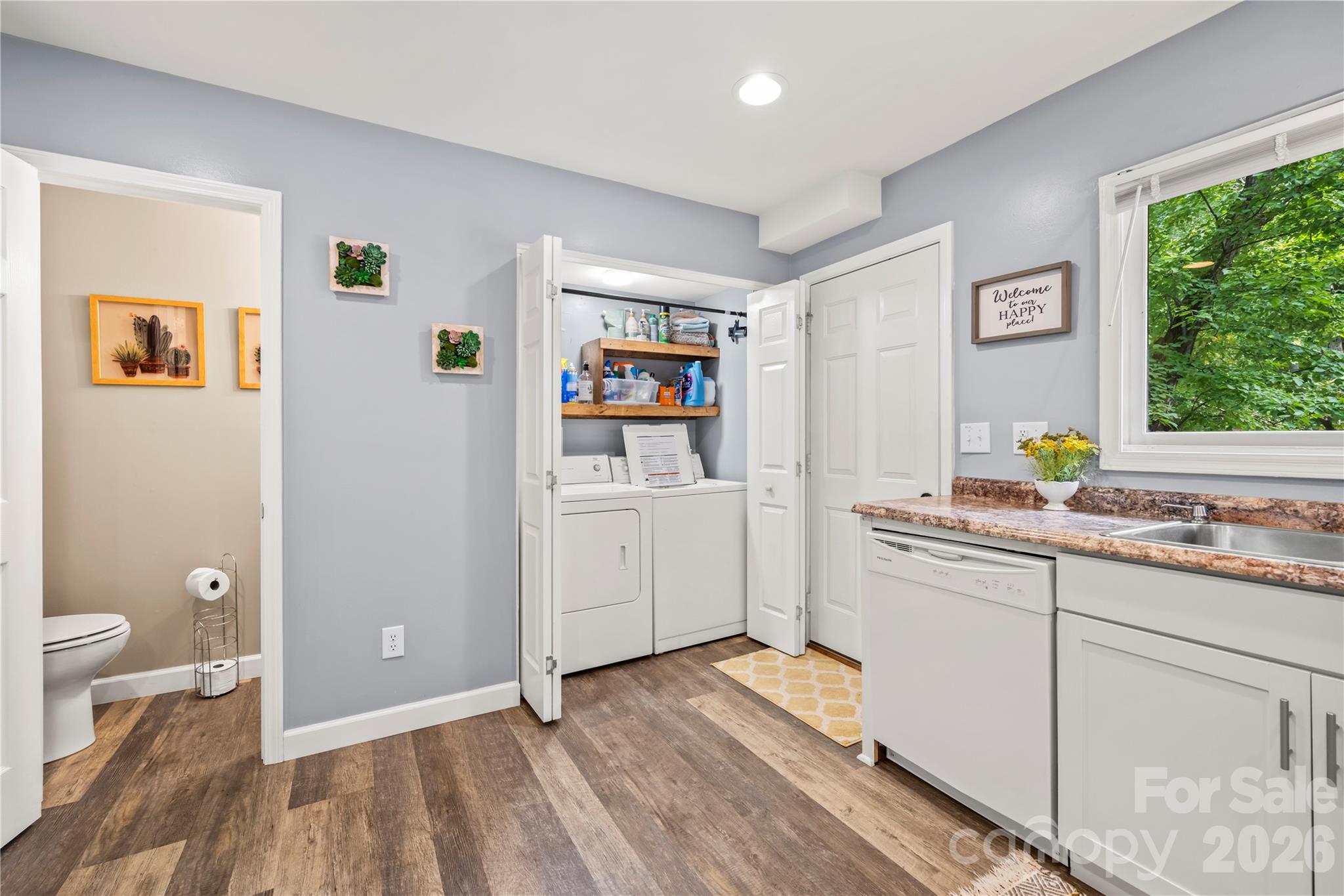 15 N Garden Court Property Photo 13