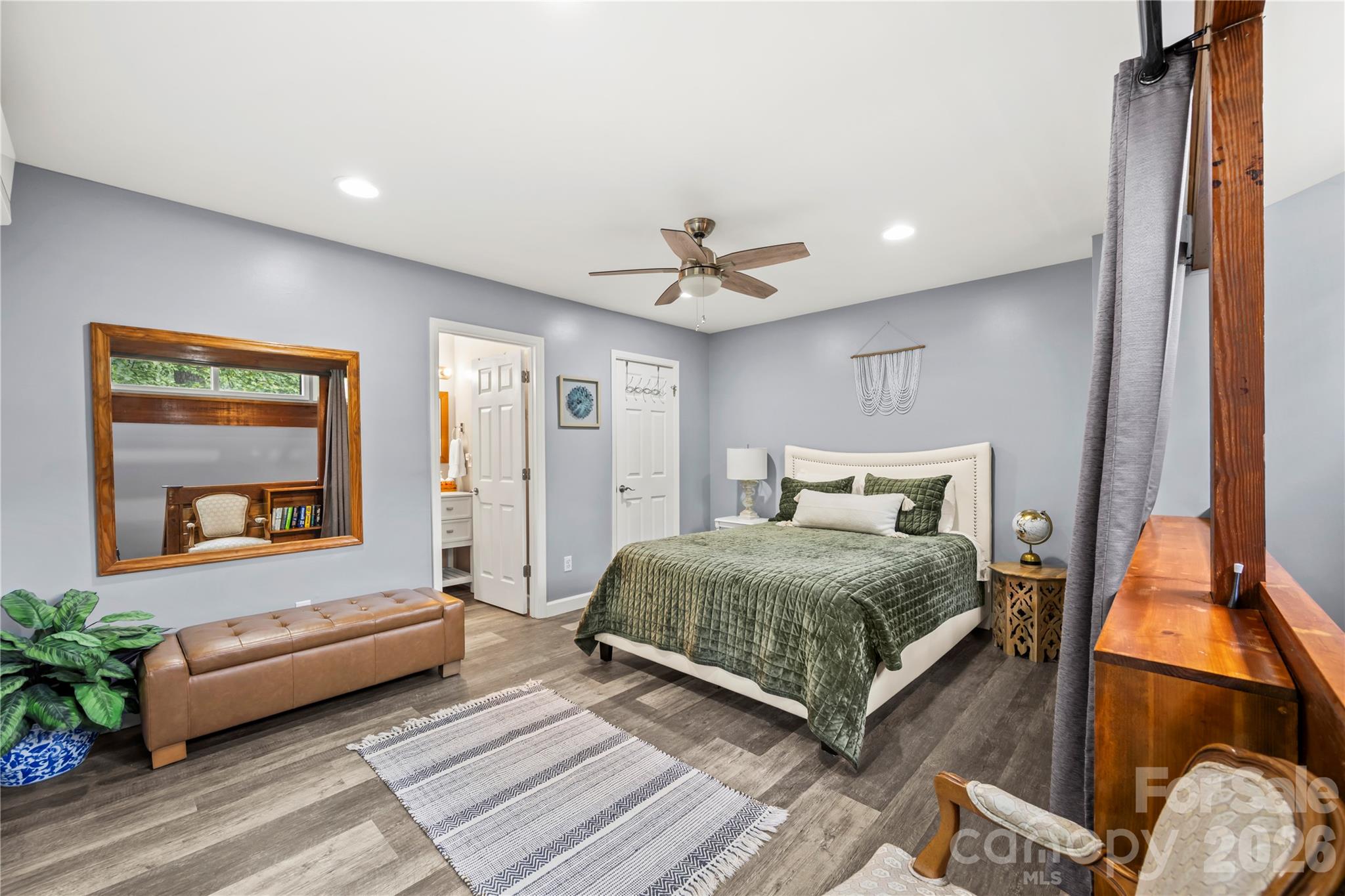 15 N Garden Court Property Photo 17