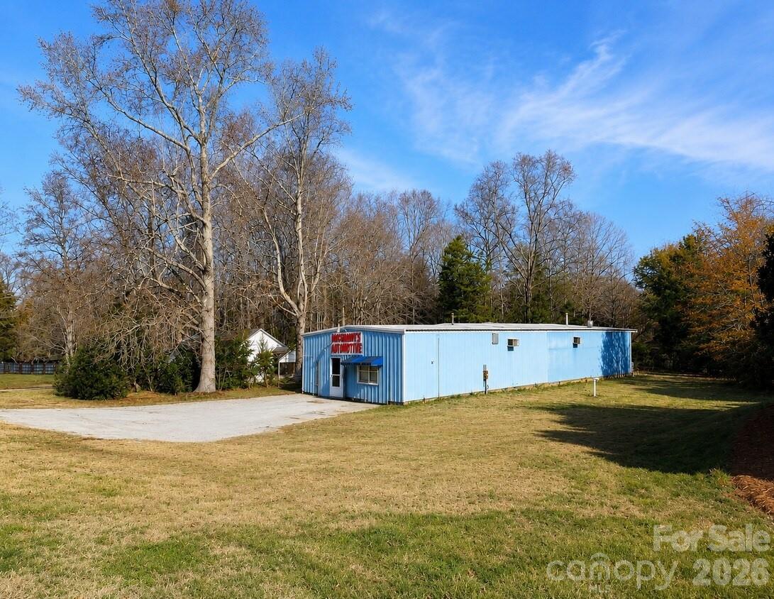3386 Hands Mill Highway Property Photo 1