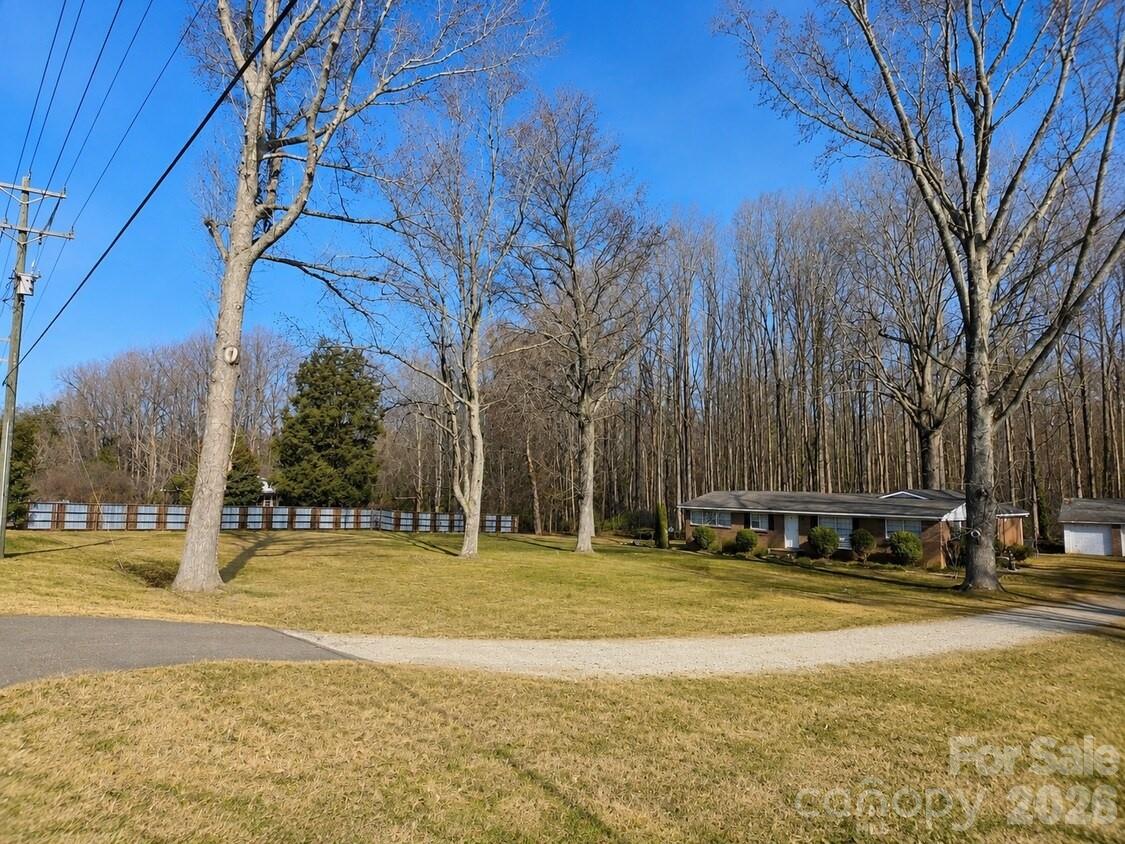 3386 Hands Mill Highway Property Photo 3