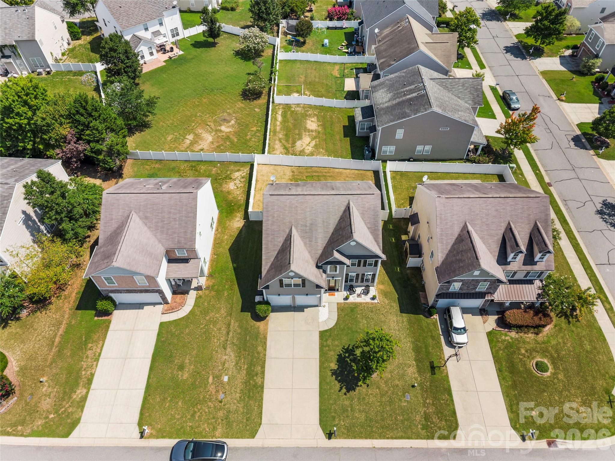 3304 Brackhill Street Property Photo 4