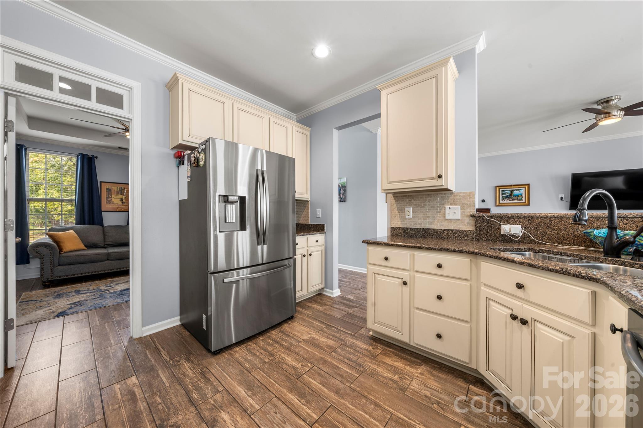 3304 Brackhill Street Property Photo 14
