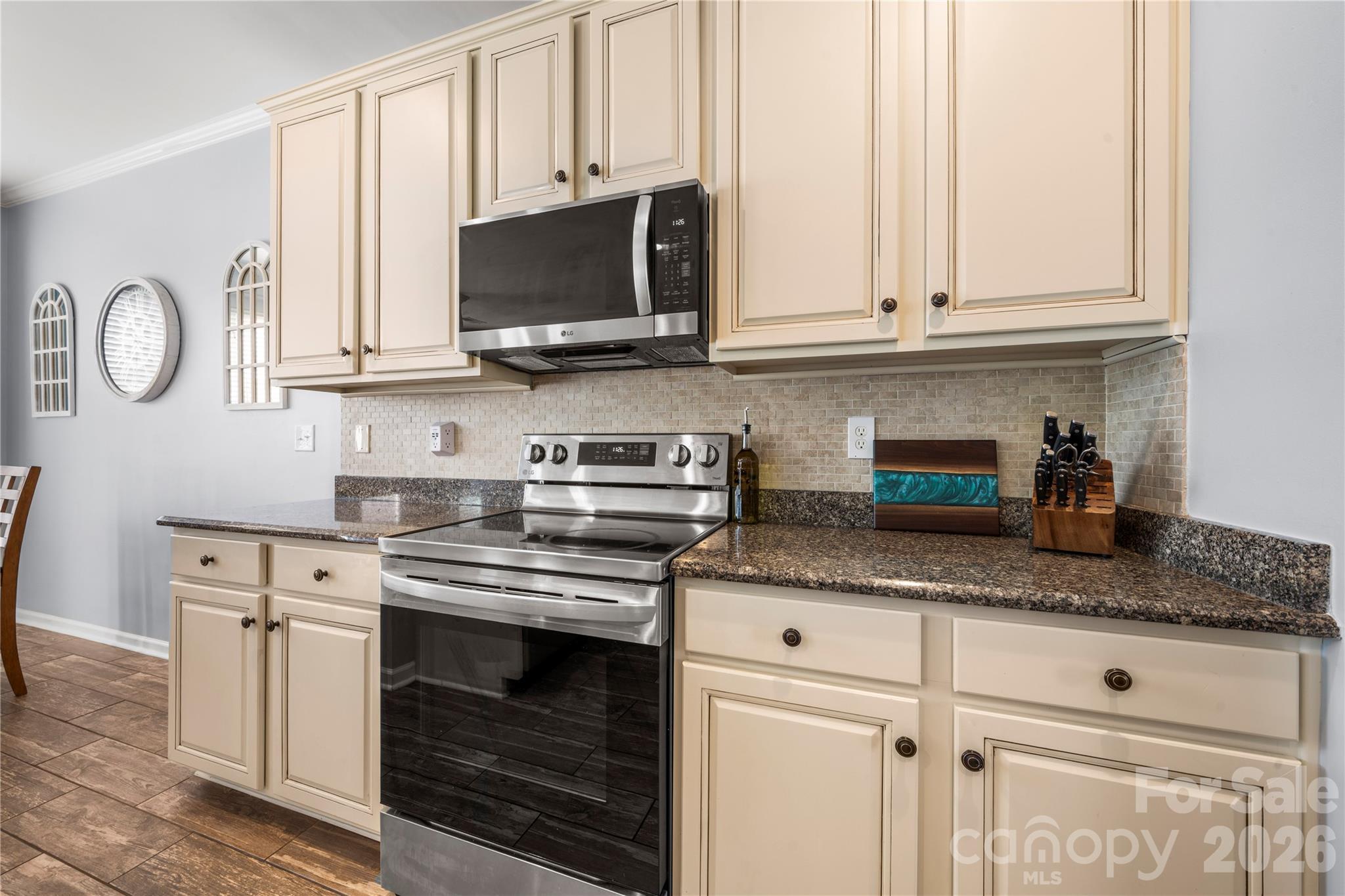3304 Brackhill Street Property Photo 16