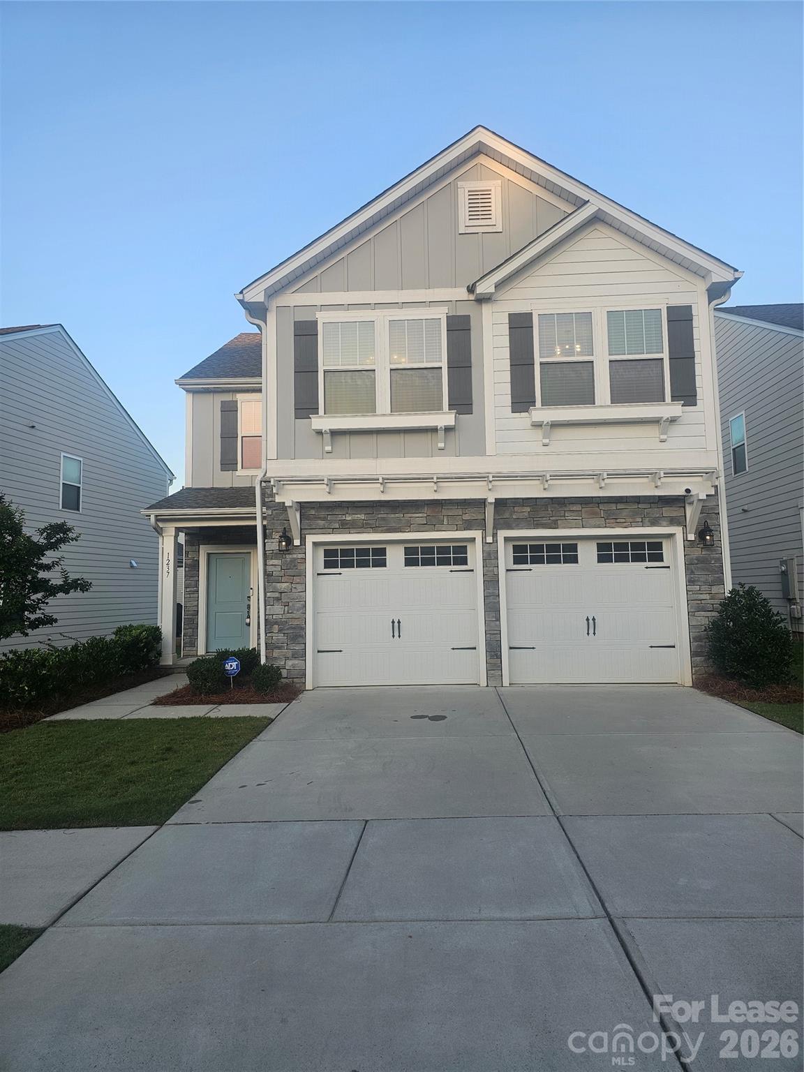 1237 Scotch Meadows Loop Property Photo 1