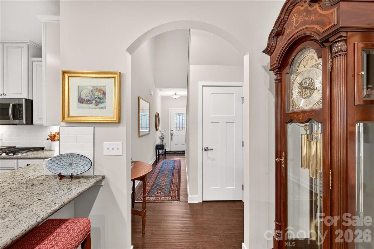 5804 Barrowlands Court Property Photo 7