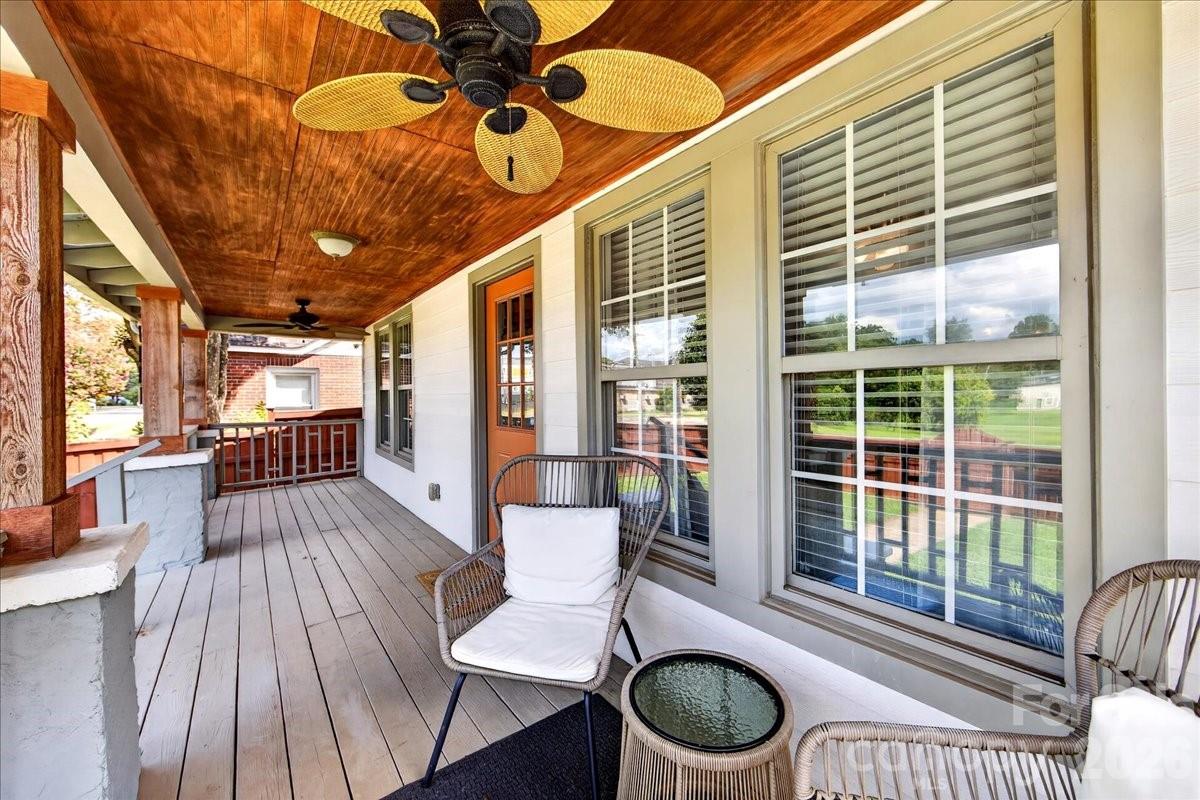 3331 Tuckaseegee Road Property Photo 4