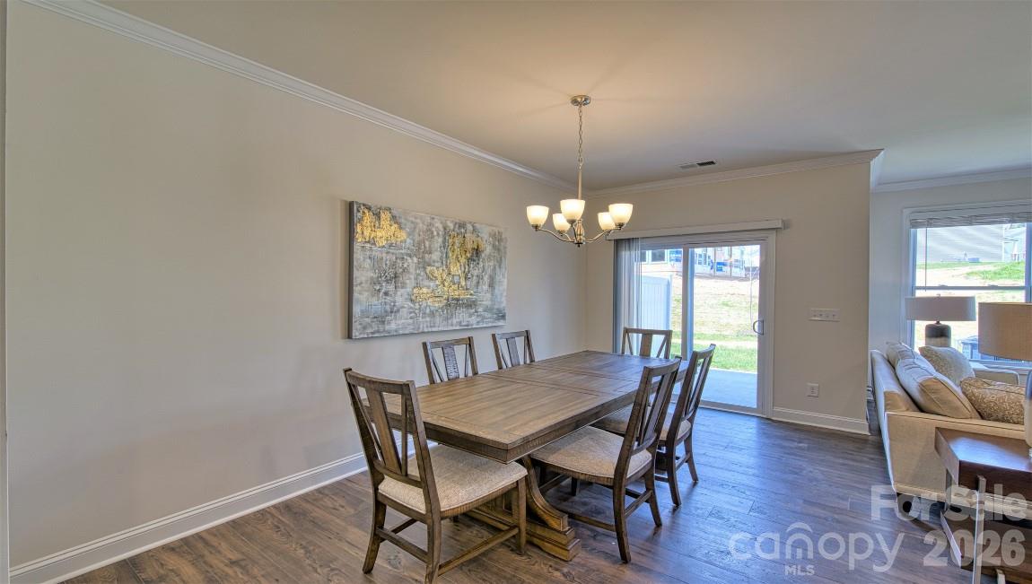 54 Creekview Road Property Photo 7