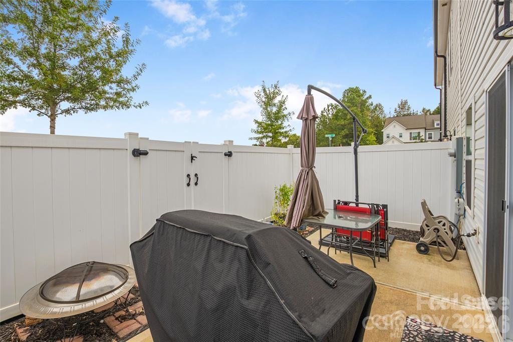 13012 Suncreek Terrace Property Photo 12