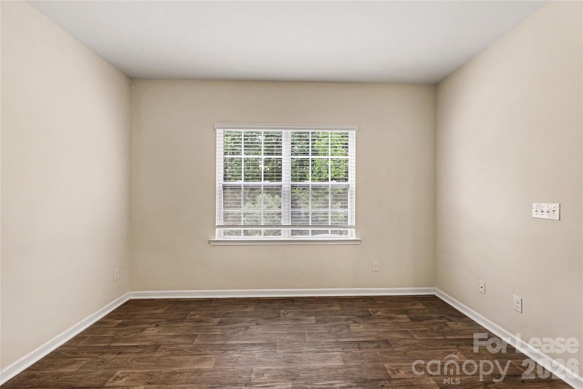 4417087 Property Photo 11