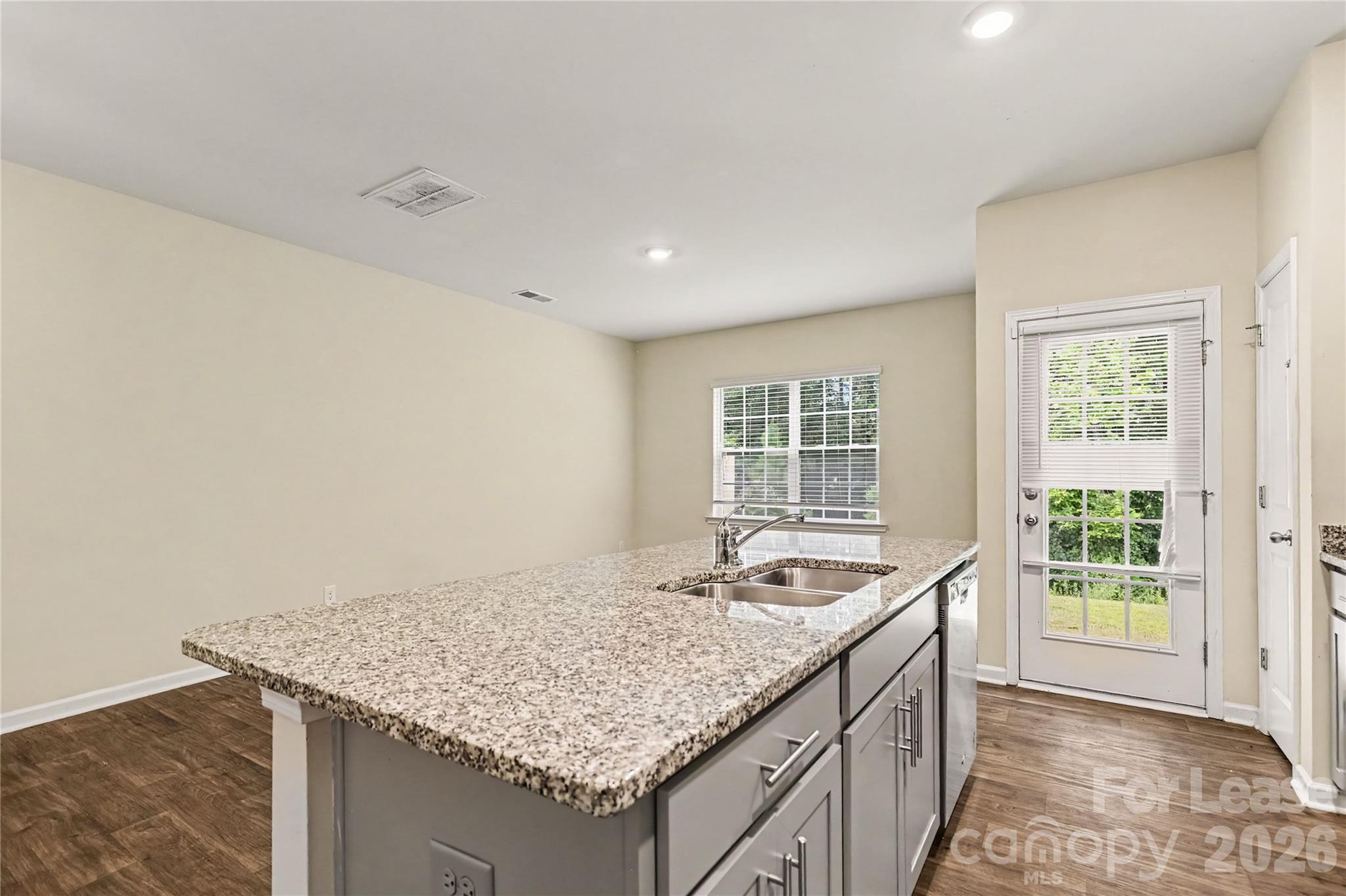 4417087 Property Photo 17