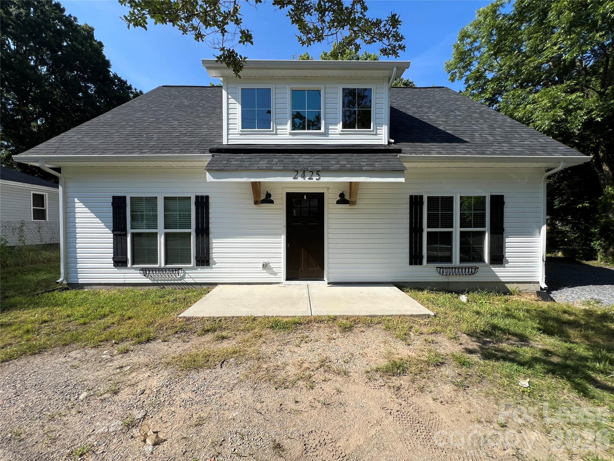 2425 Milton Avenue Property Photo 1
