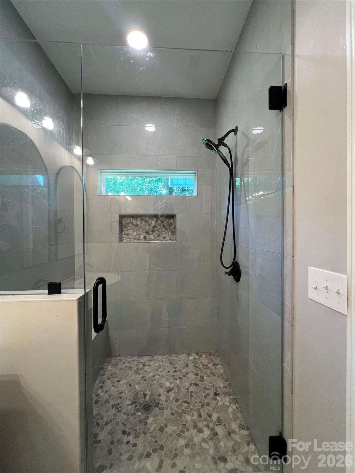 2425 Milton Avenue Property Photo 10