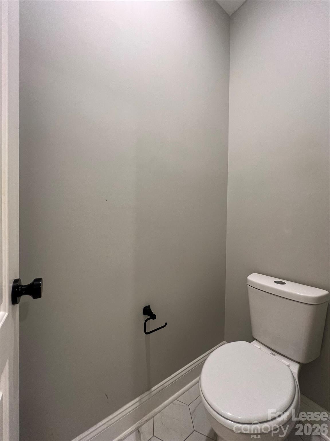 2425 Milton Avenue Property Photo 11