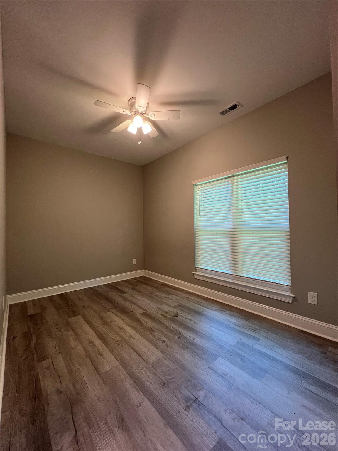 2425 Milton Avenue Property Photo 12