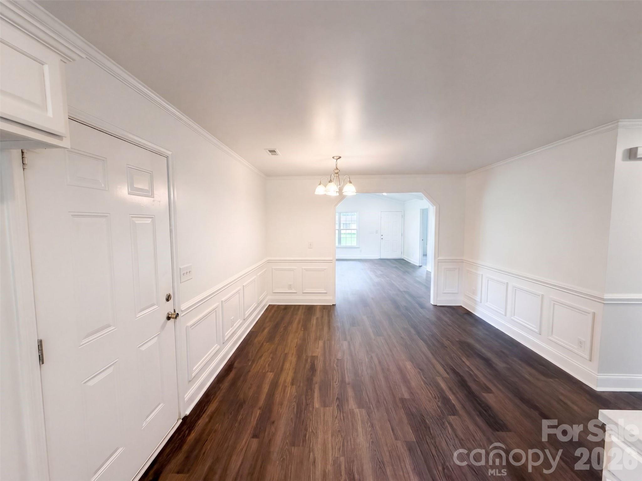 225 Vineyard Drive Property Photo 6