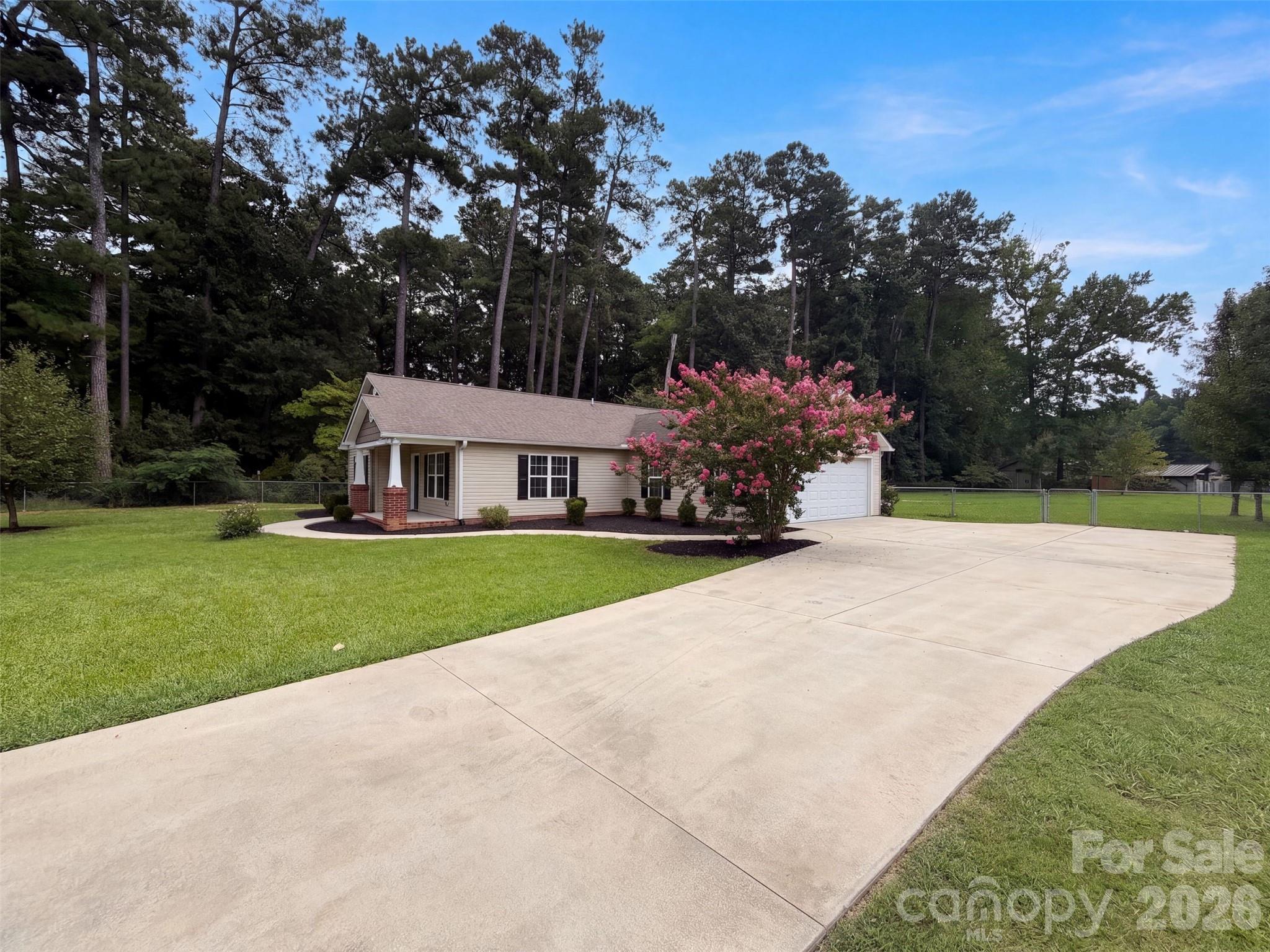 225 Vineyard Drive Property Photo 16