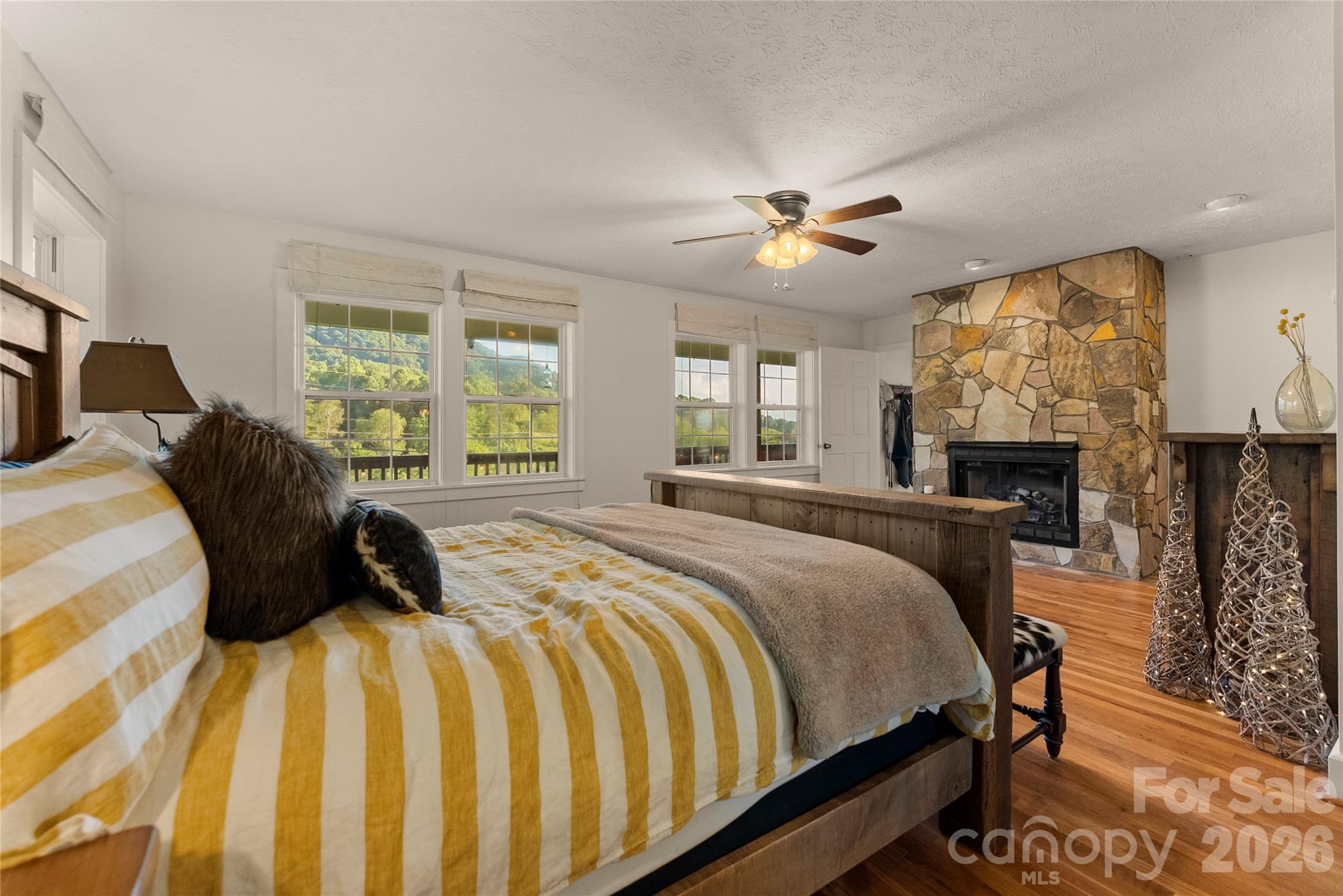 48 Silent Forest Drive Property Photo 17