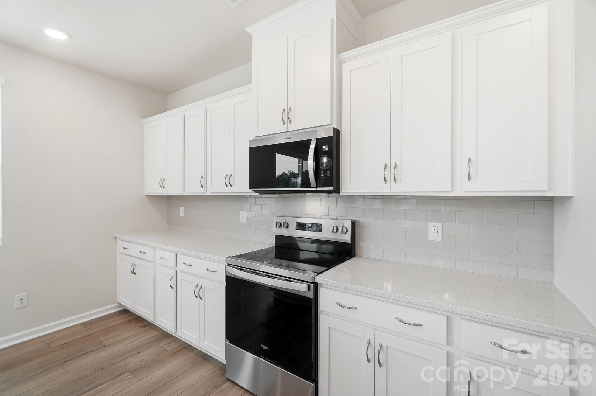 2805 Westmont Drive Property Photo 19
