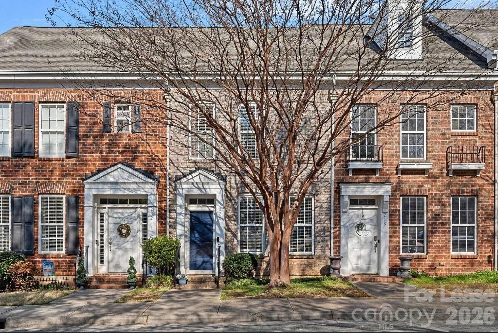 220 Welton Way Property Photo 1