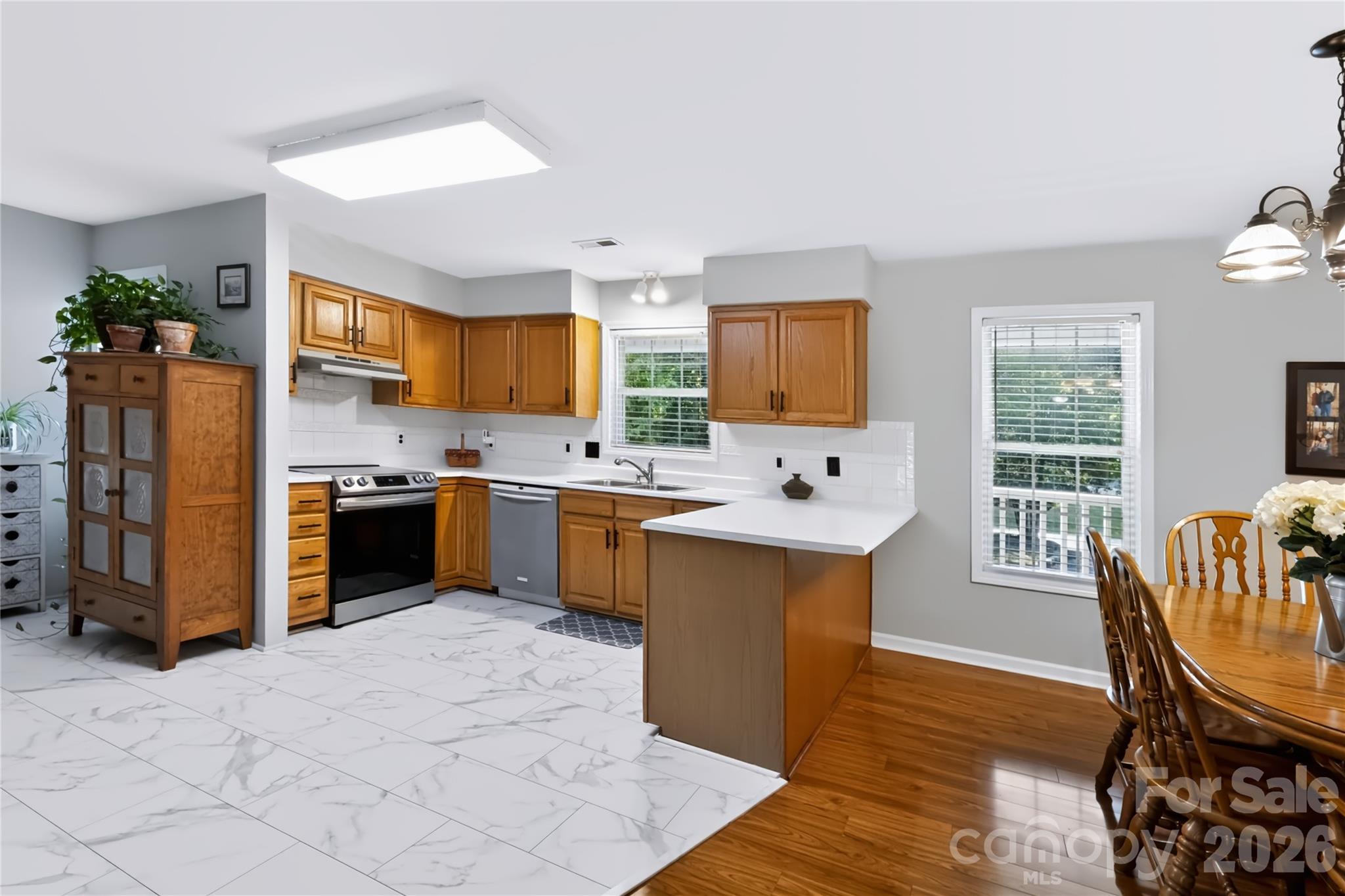 278 Newport Drive Property Photo 10