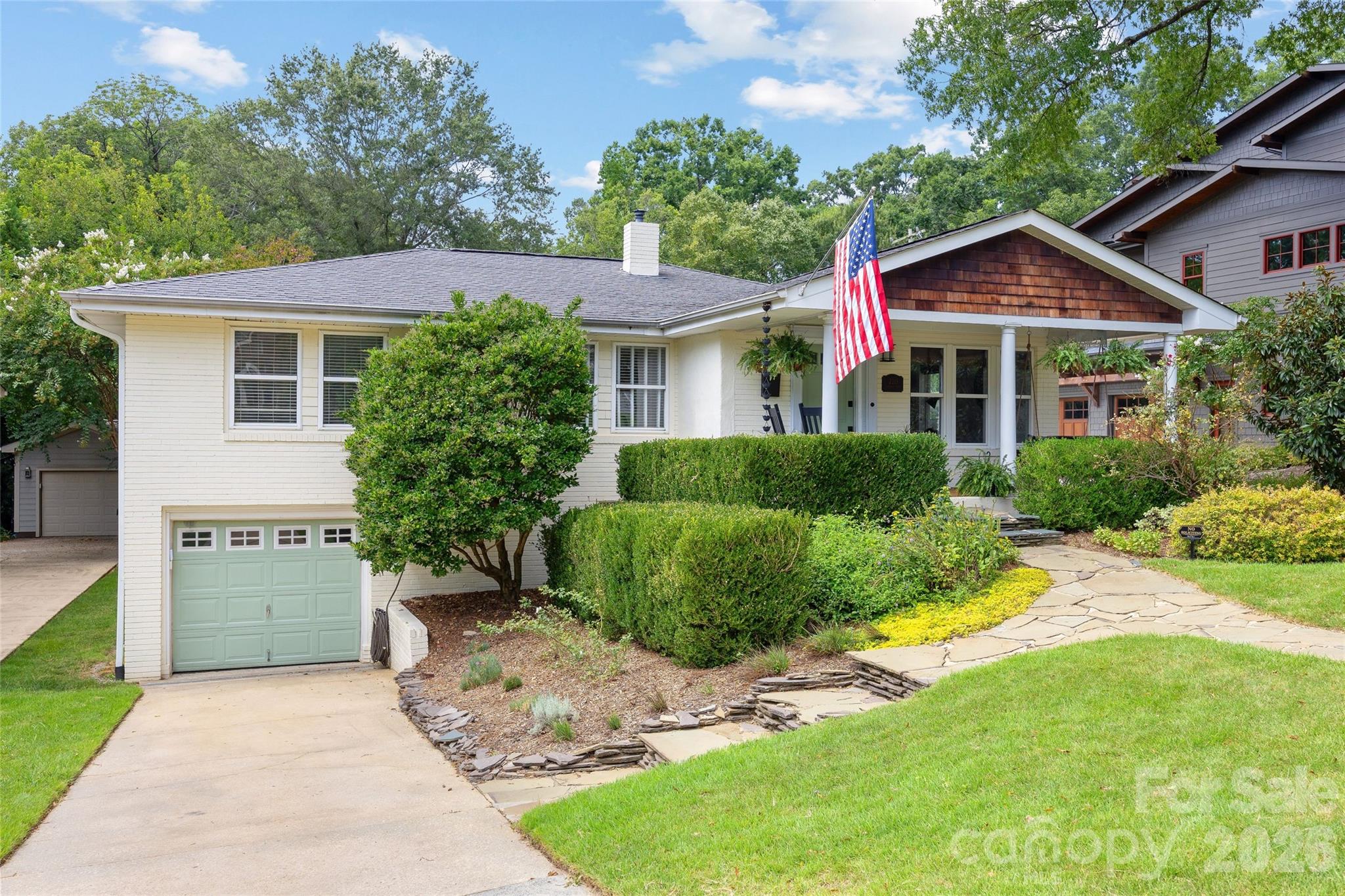 2215 Chatham Avenue Property Photo 1