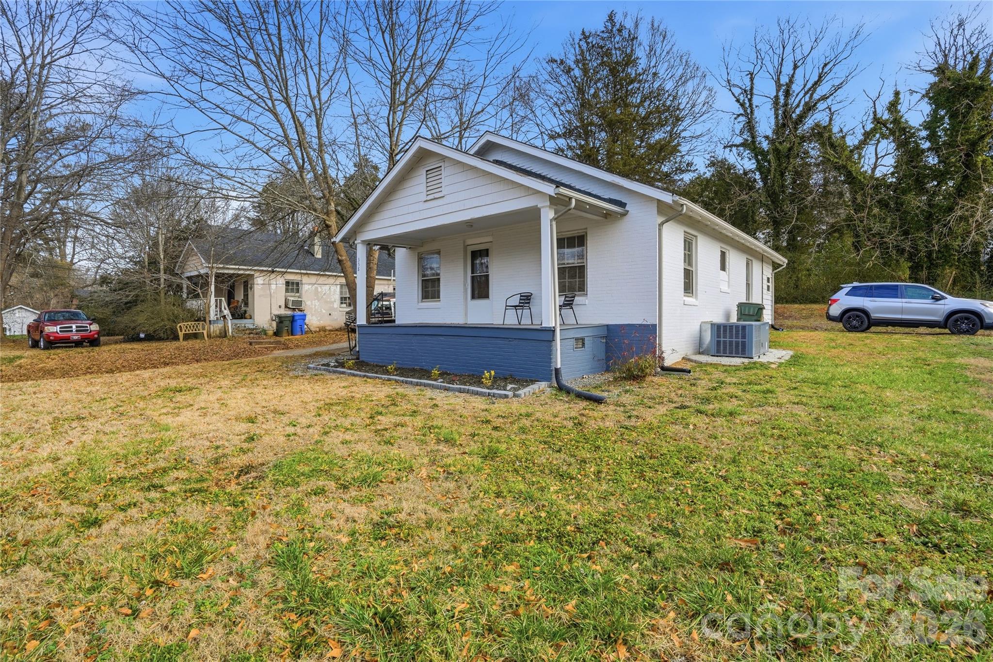 358 N Cleghorn Street Property Photo 3