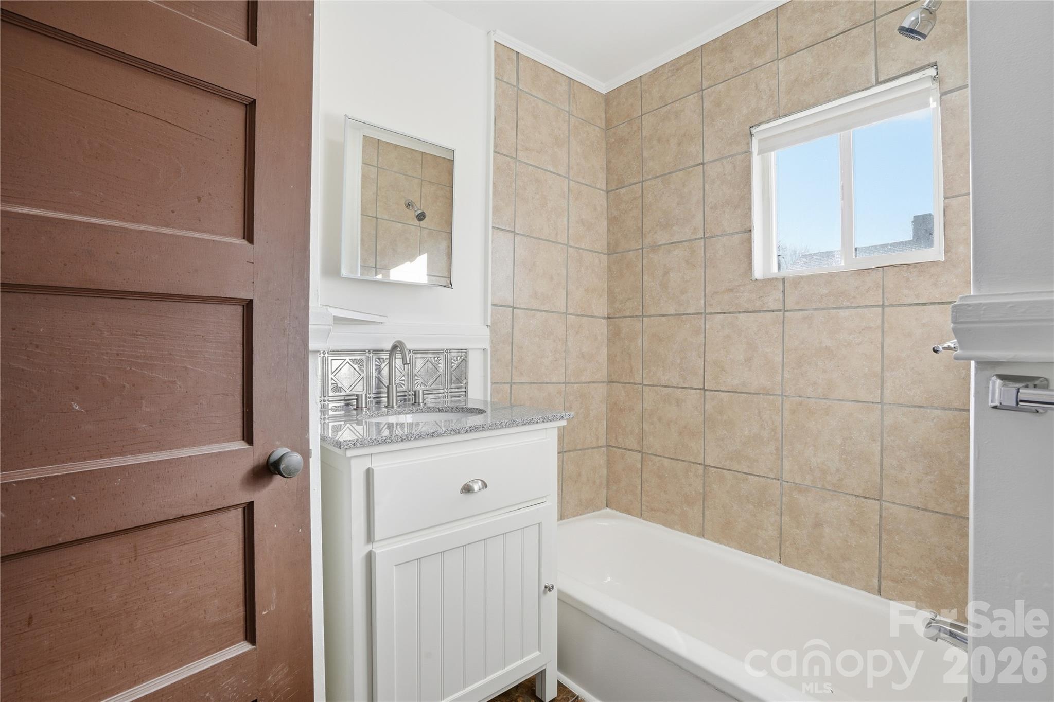 358 N Cleghorn Street Property Photo 11