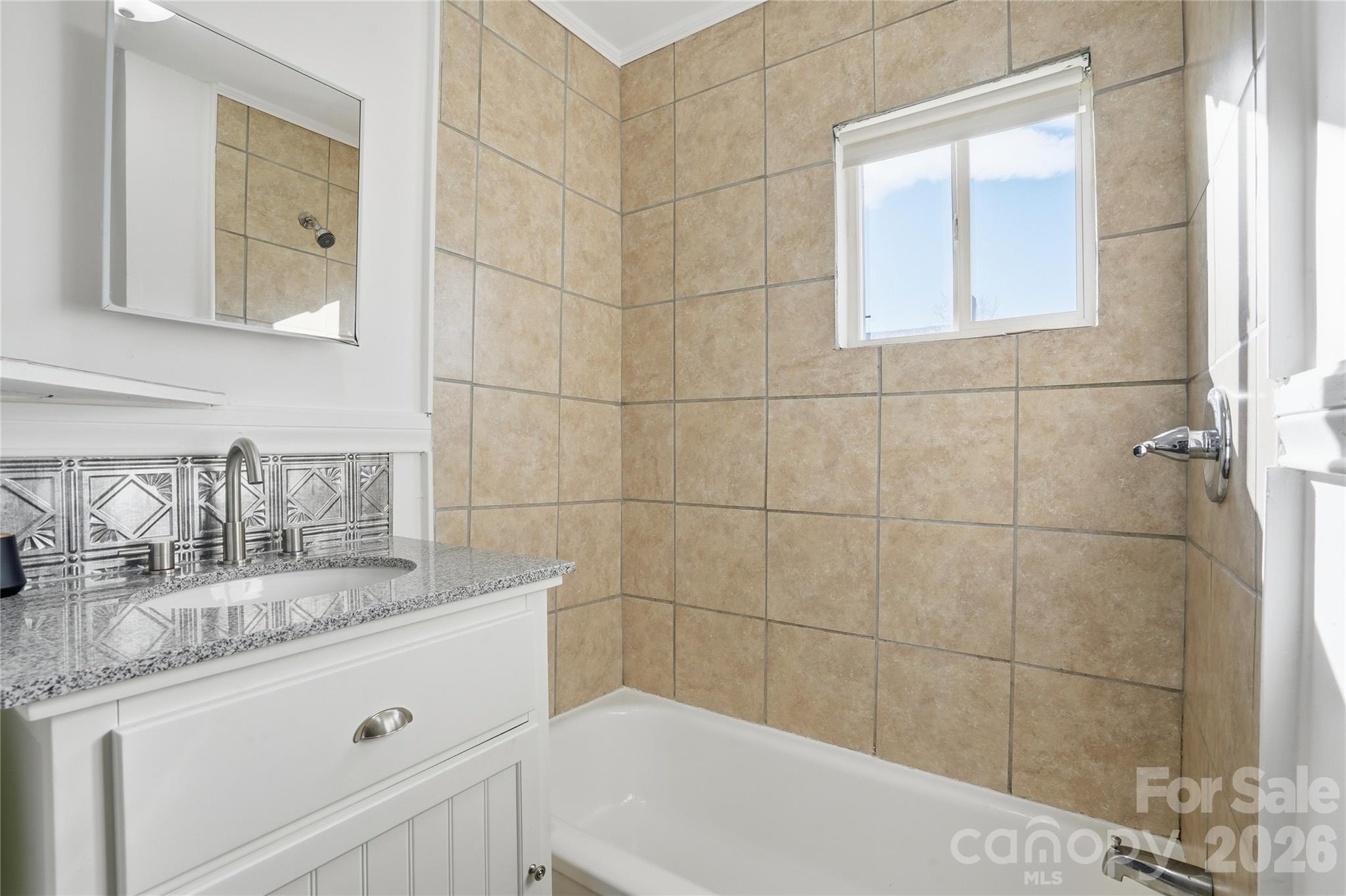 358 N Cleghorn Street Property Photo 13