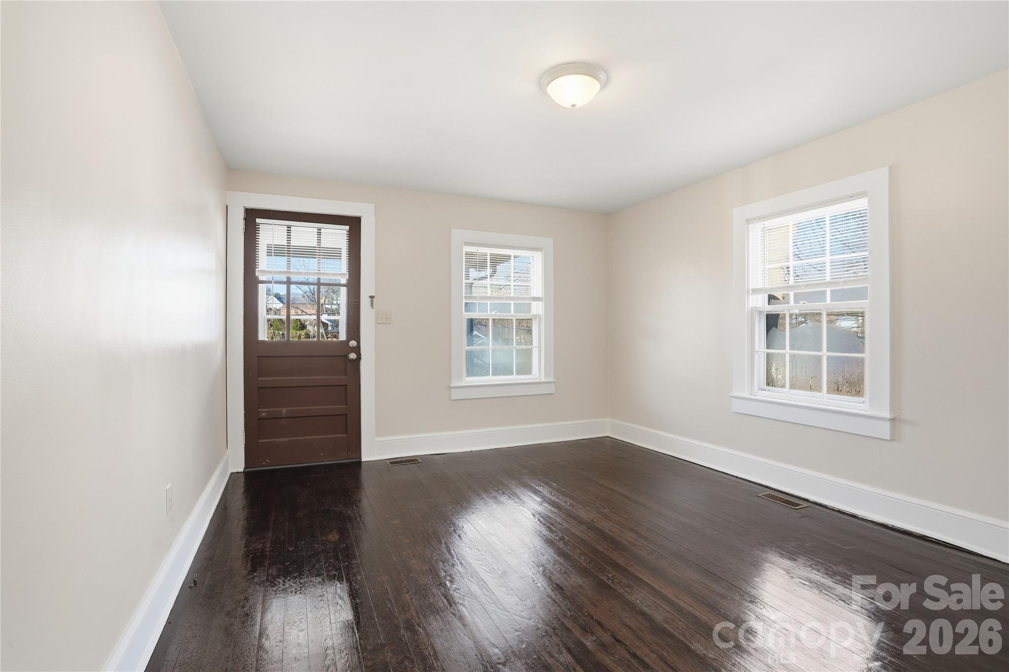 358 N Cleghorn Street Property Photo 16