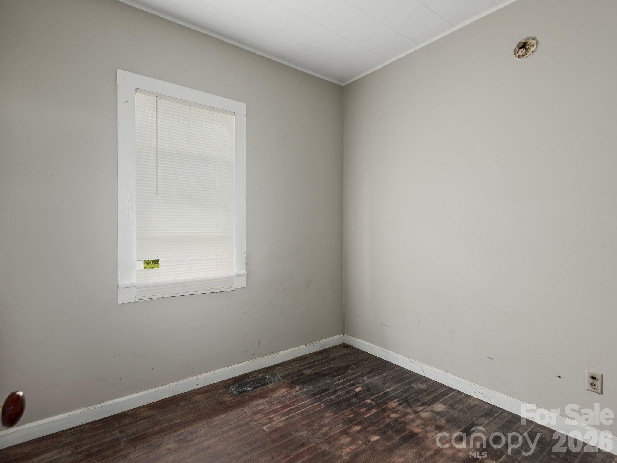 2652 Hendersonville Road Property Photo 19