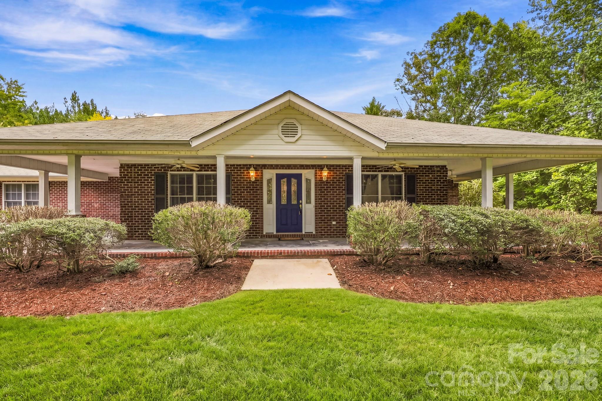 2594 Painters Gap Road Property Photo 3