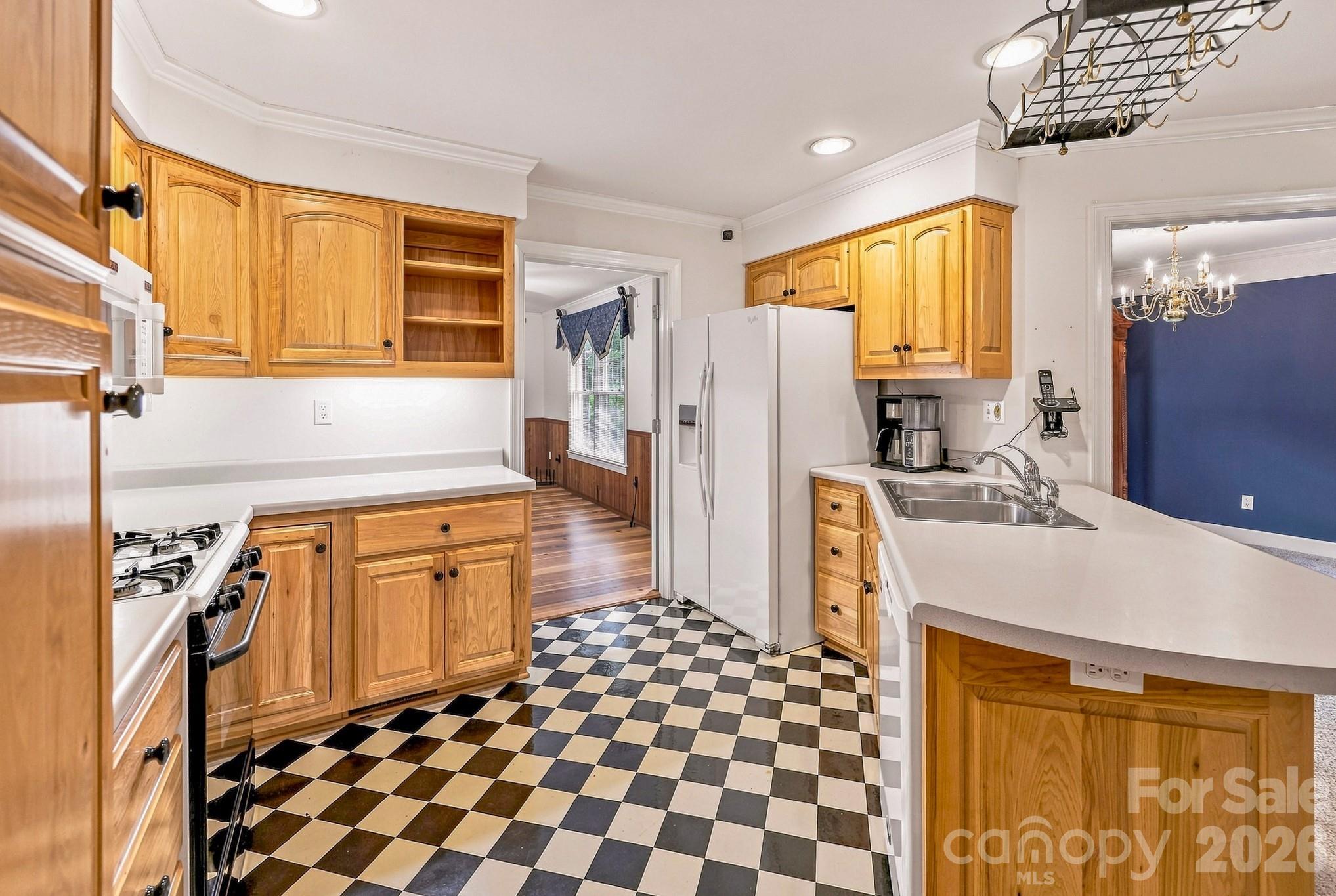 2594 Painters Gap Road Property Photo 8