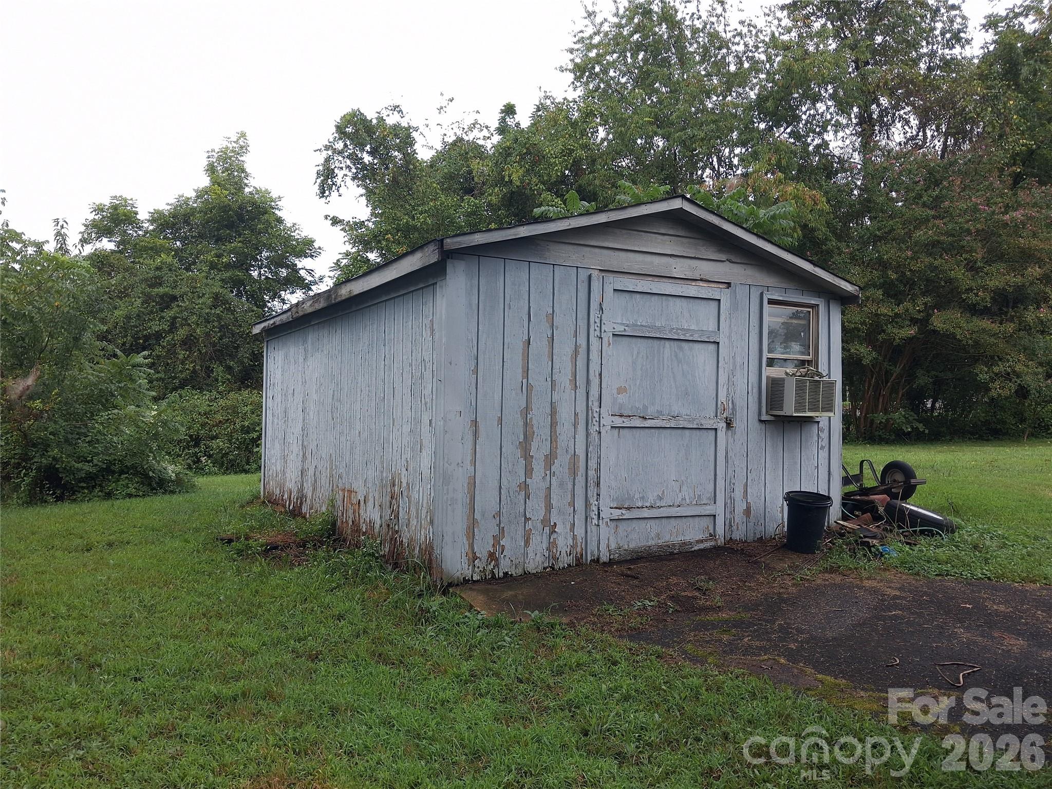 50 Ashworth Circle Property Photo 5
