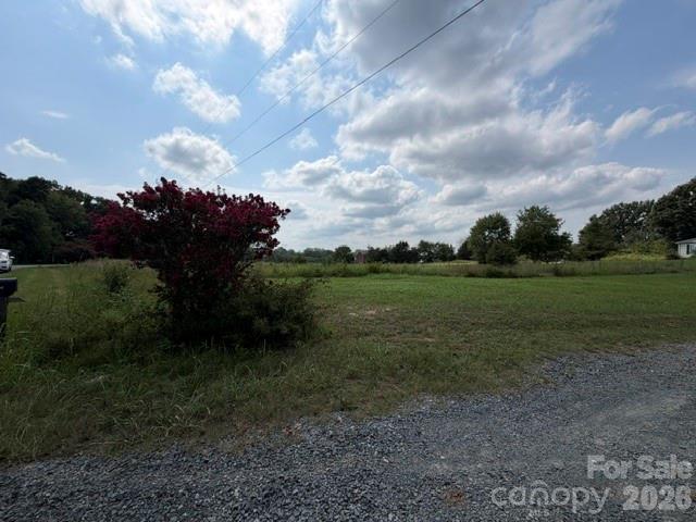 709 Bruce Thomas Road Property Photo 2