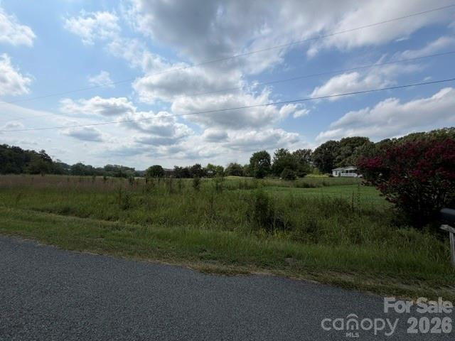 709 Bruce Thomas Road Property Photo 3