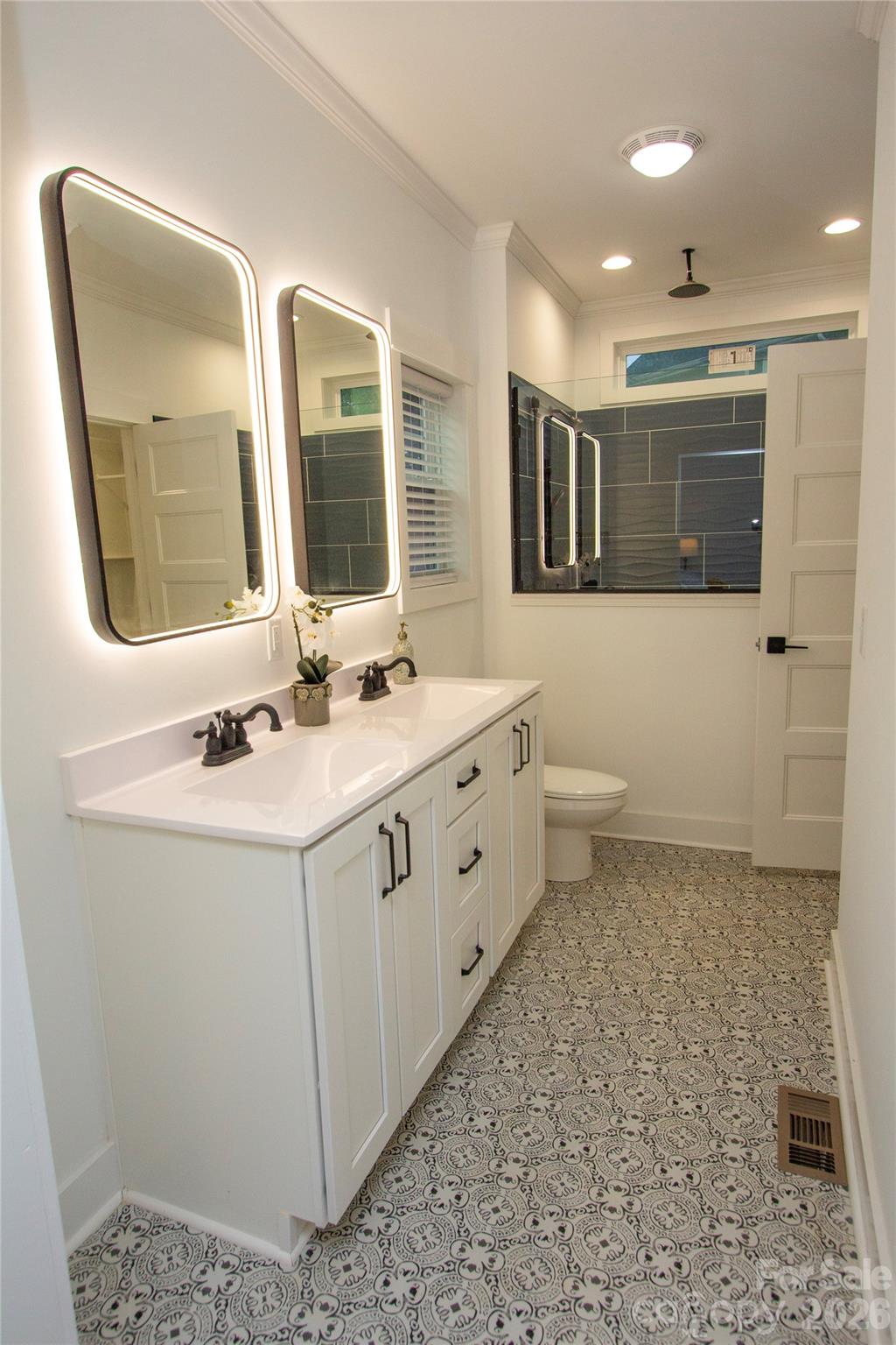 202 Southern Charm Road Property Photo 14