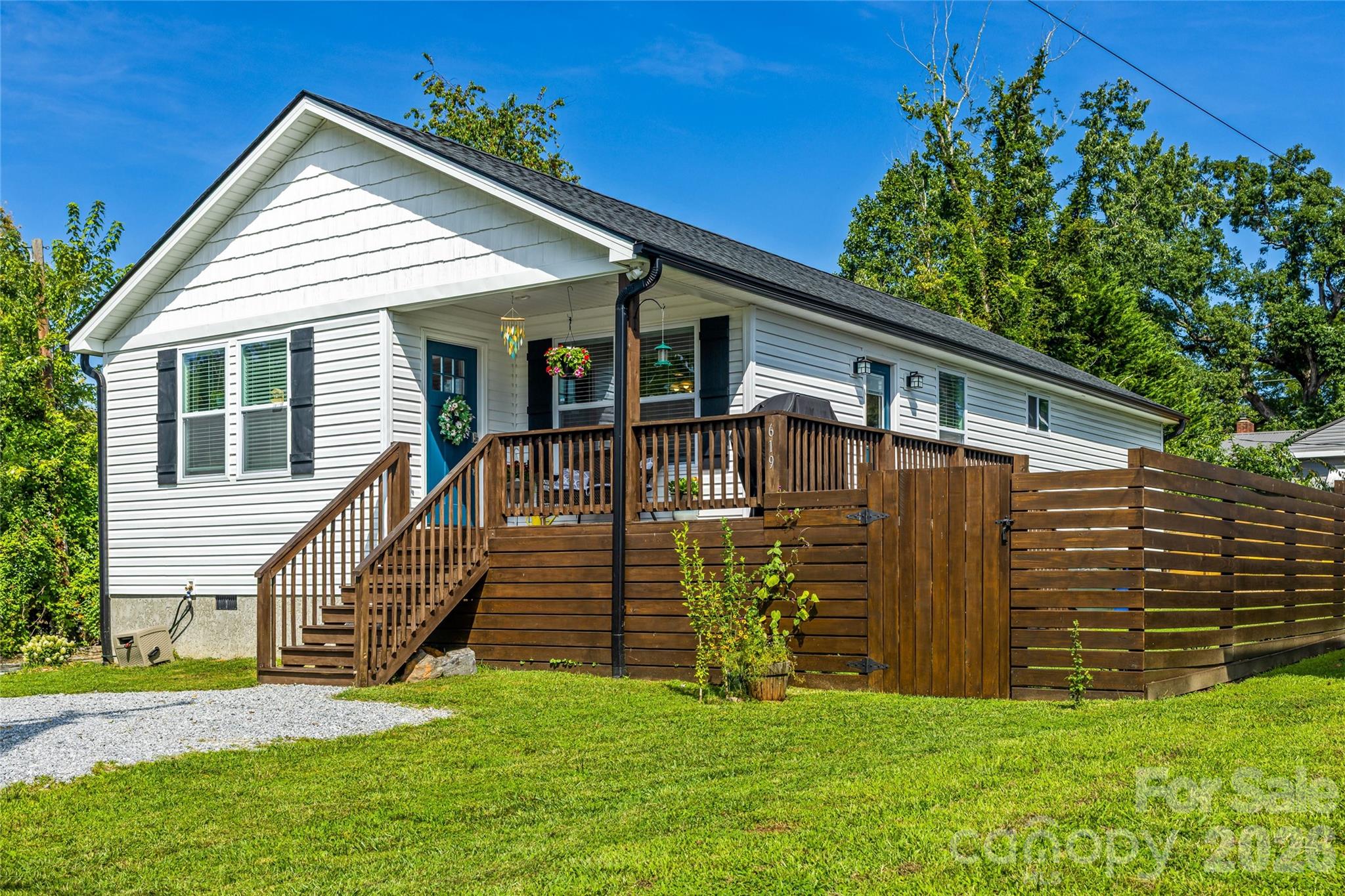 619 Edgewood Avenue Property Photo 1