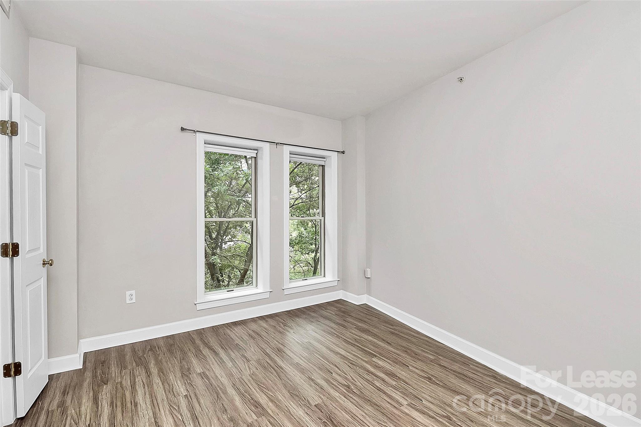 718 W Trade Street 409 Property Photo 32