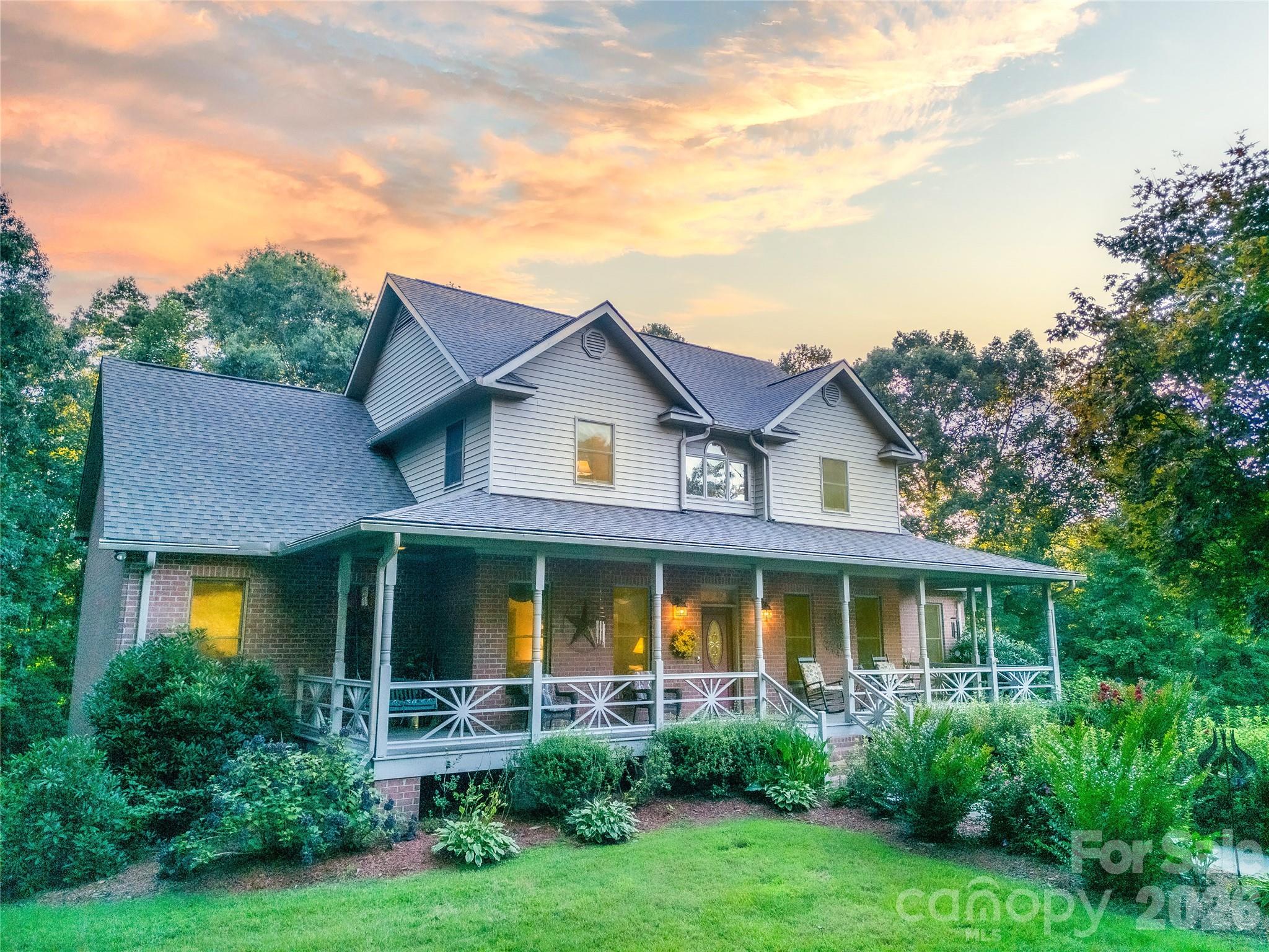 832 Asheville Highway Property Photo 1